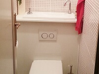 Lave-mains sur WC suspendu WiCi Bati - Monsieur F (25)